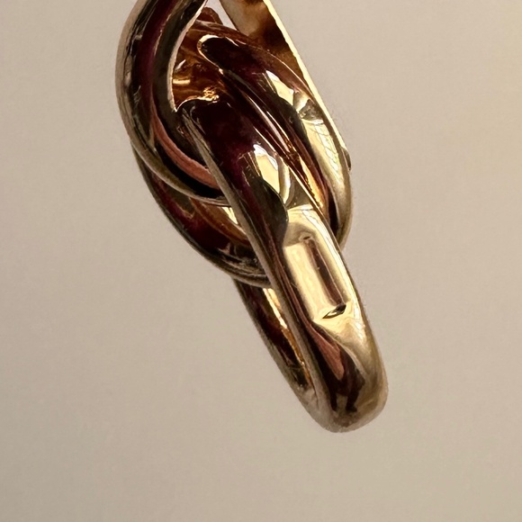 Gold tone door knocker style earrings for pierced ears - Picture 5 of 9